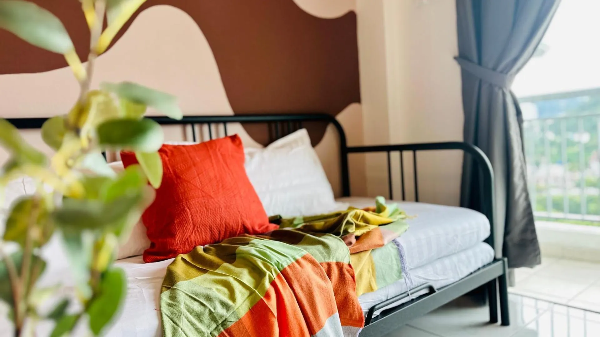 The Sun 1 Or 3Br Bayan Lepas 4 To 10 Pax Wl Daire 0*,  Malezya
