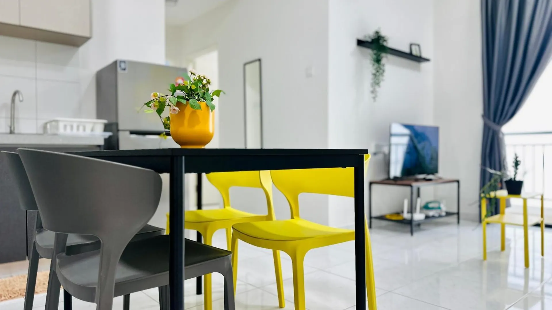 The Sun 1 Or 3Br Bayan Lepas 4 To 10 Pax Wl Apartment