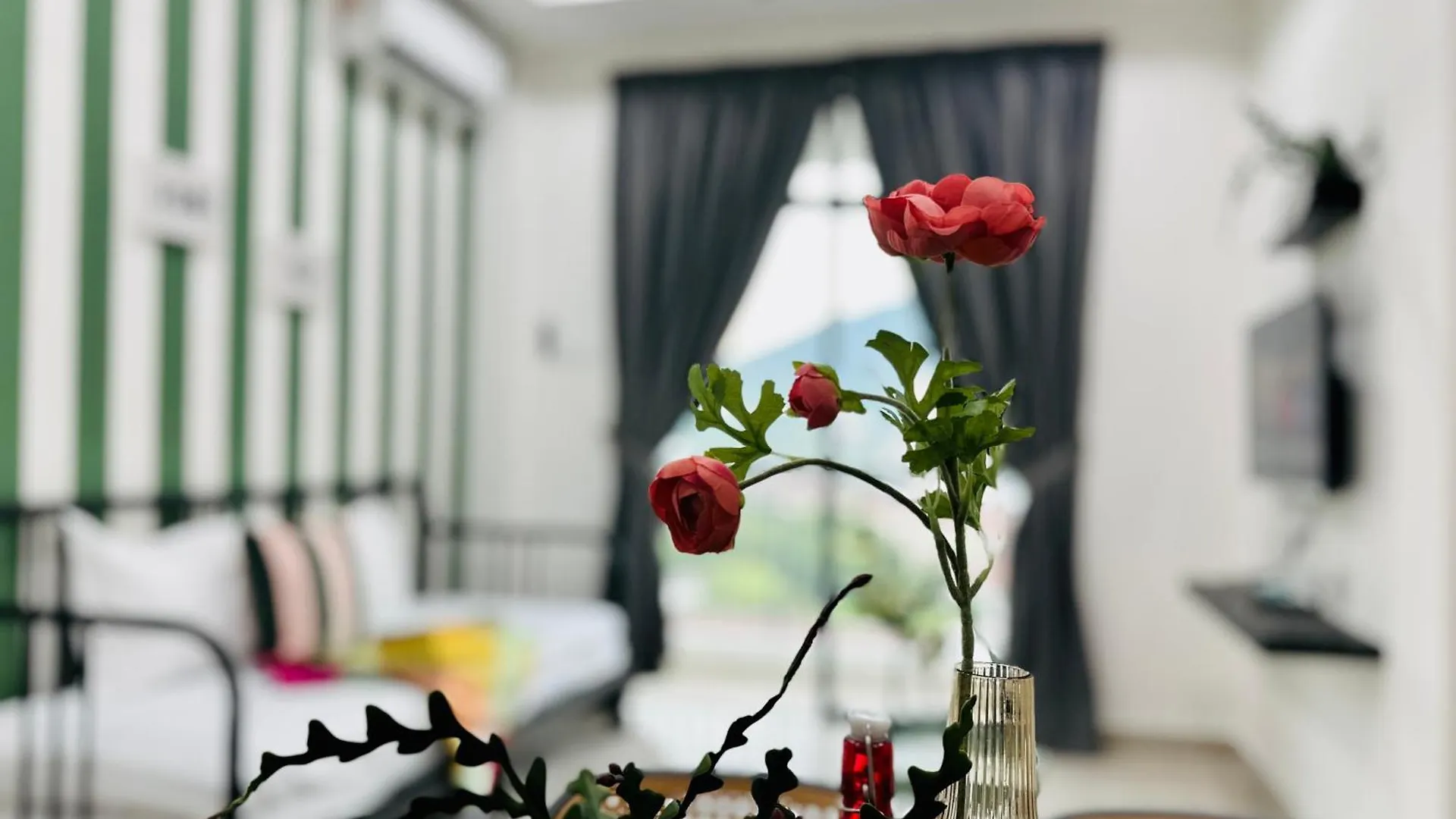 The Sun 1 Or 3Br Bayan Lepas 4 To 10 Pax Wl Apartment