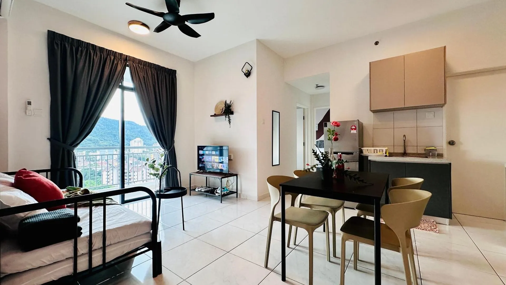 The Sun 1 Or 3Br Bayan Lepas 4 To 10 Pax Wl Apartment